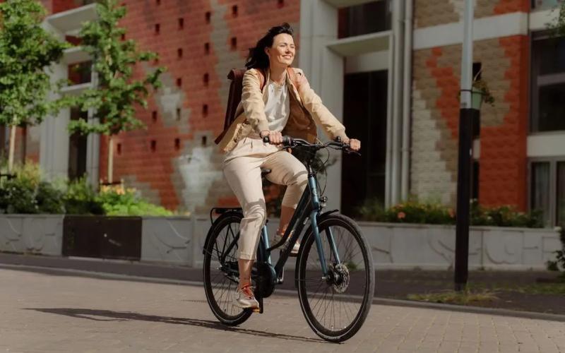 <p>Fietsen zonder ondersteuning.</p>

<p> </p>
