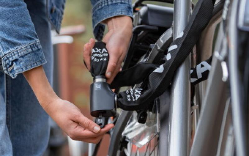 <p>Leasen wordt steeds&nbsp;aantrekkelijker; je kunt het leasebedrag van het brutoloon aftrekken en je krijgt veel meer extra voordelen op de aanschafprijs.</p>

